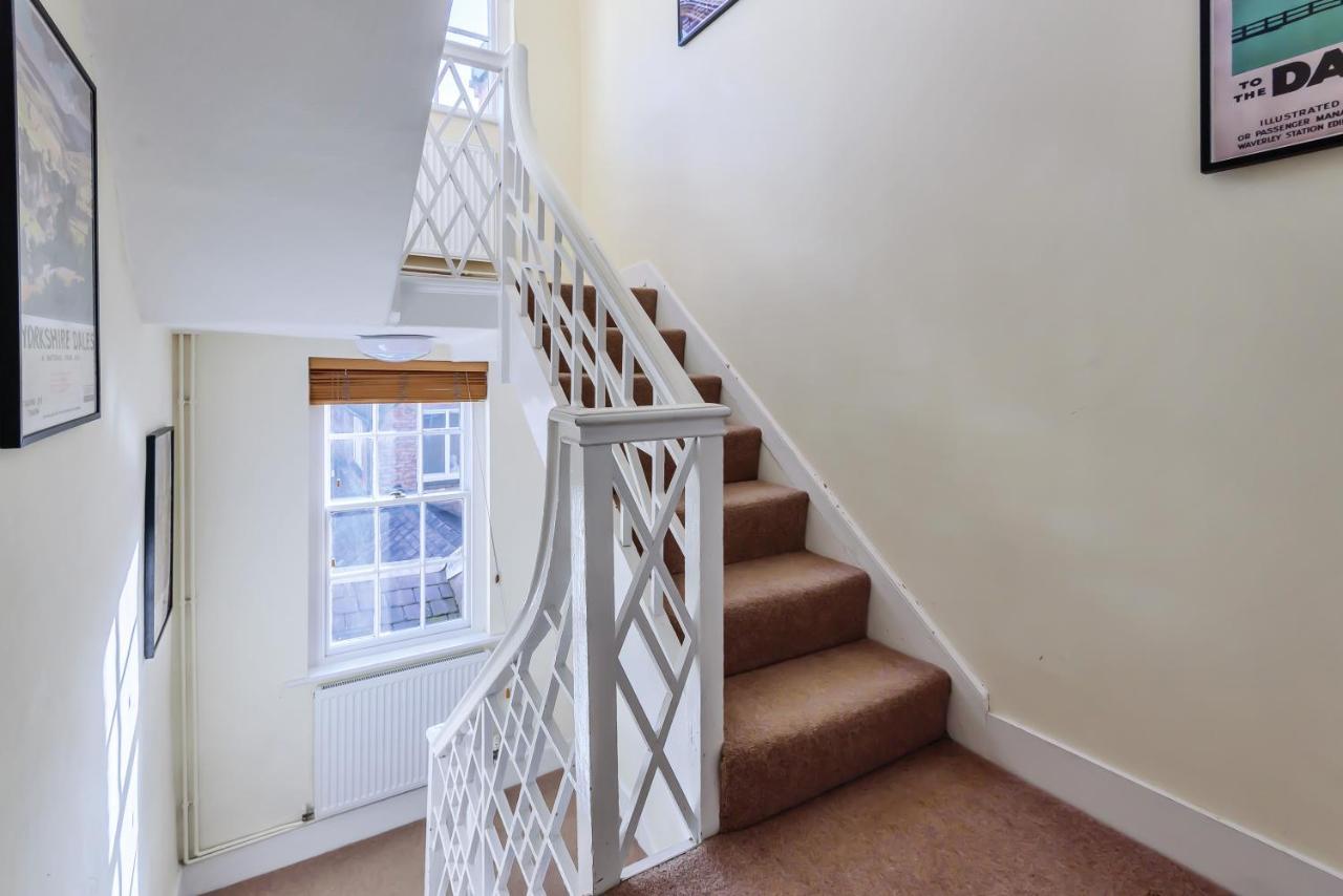 ヨーク37A Stonegate Loftアパートメント エクステリア 写真